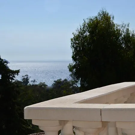 Bella Vista Hotel 3*