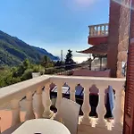 Bella Vista
