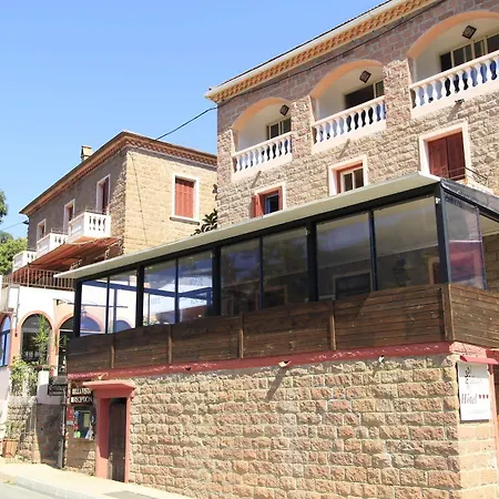 Bella Vista Hotel 3*