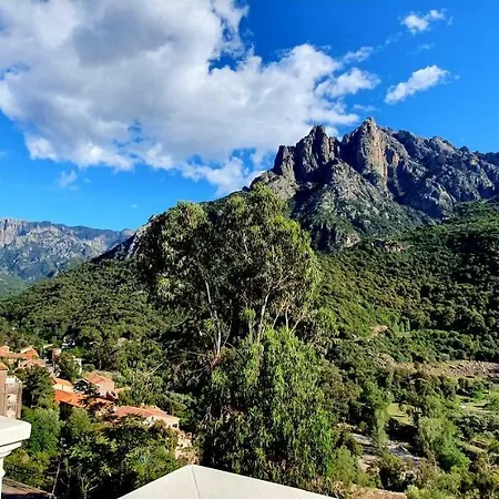 Bella Vista Hotel 3*